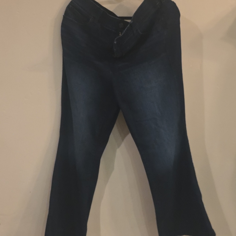 Torrid Bombshell Flare Super Soft Pants Size 20